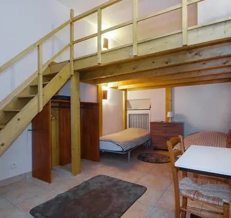 Lariboisiere Plain-pied En Rez De Chaussee Apartmán Fougères